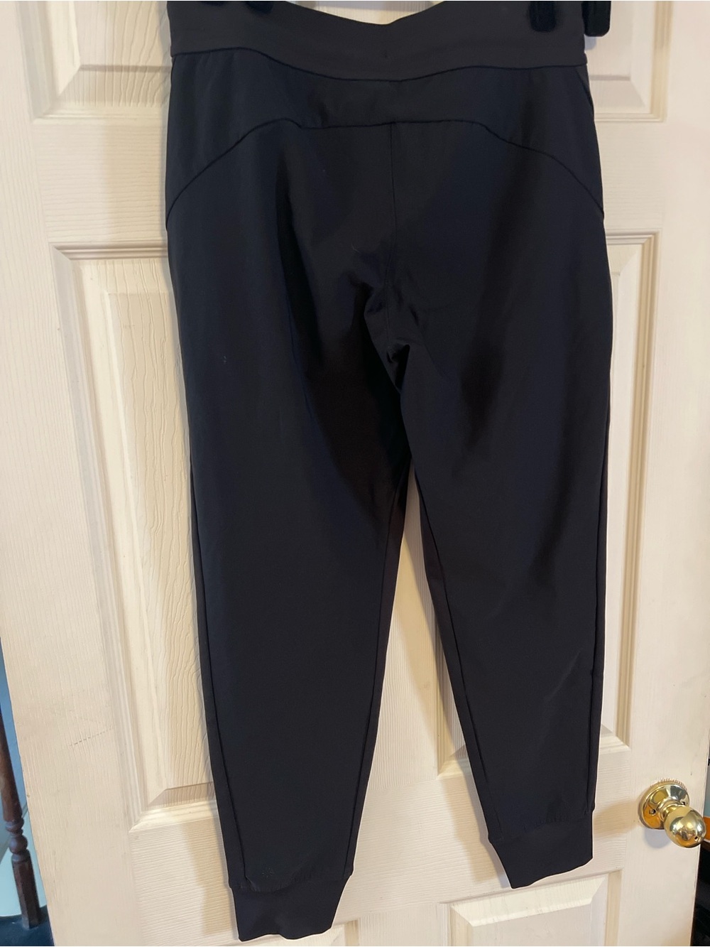 #145 Athleta Black Travel Jogger Pants Zip Pocket Performance Size 6 - Picture 2 of 4